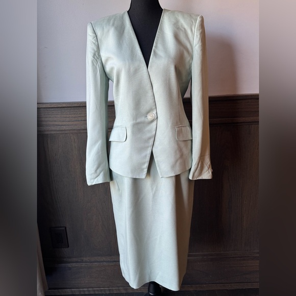 Saville Dresses & Skirts - Seville light Mint Green vintage Skirt and blazerjacket Set business size 8